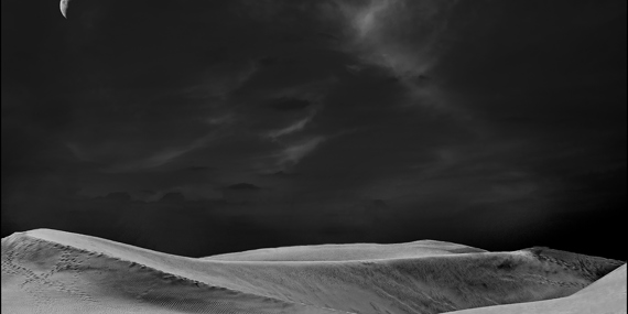 Cresent over the dune, Erik Holmgaard, Esbjerg fotoklub